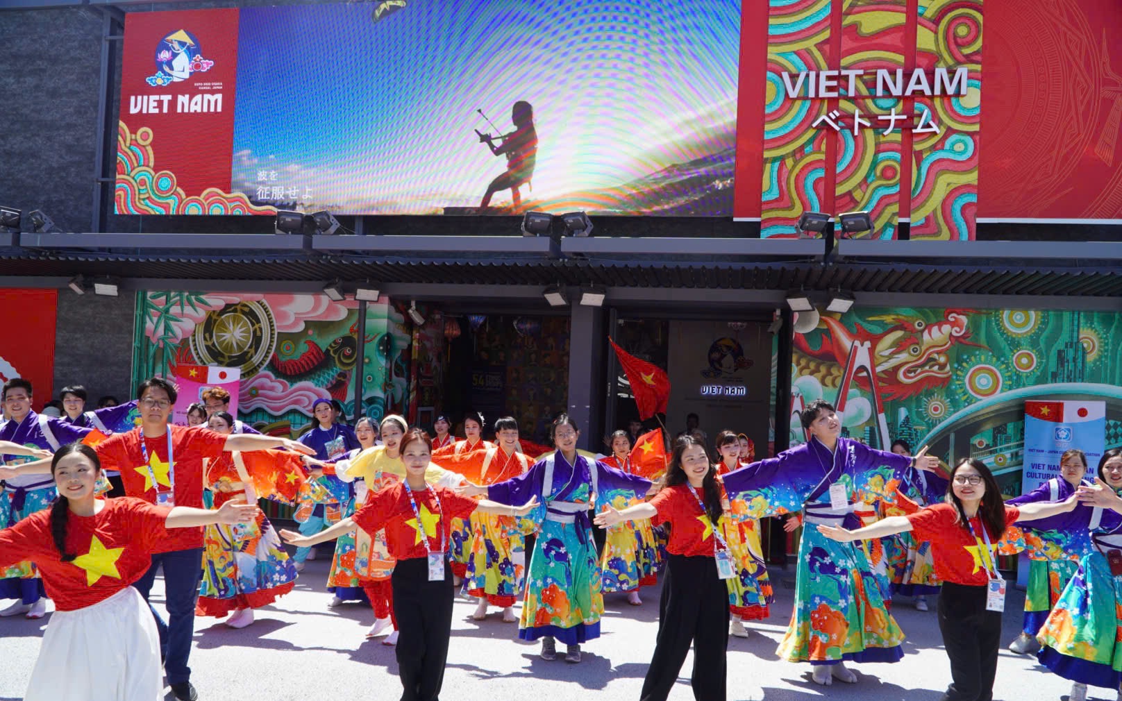 Gần 100 vũ công nhảy Yosakoi đến từ Việt Nam 