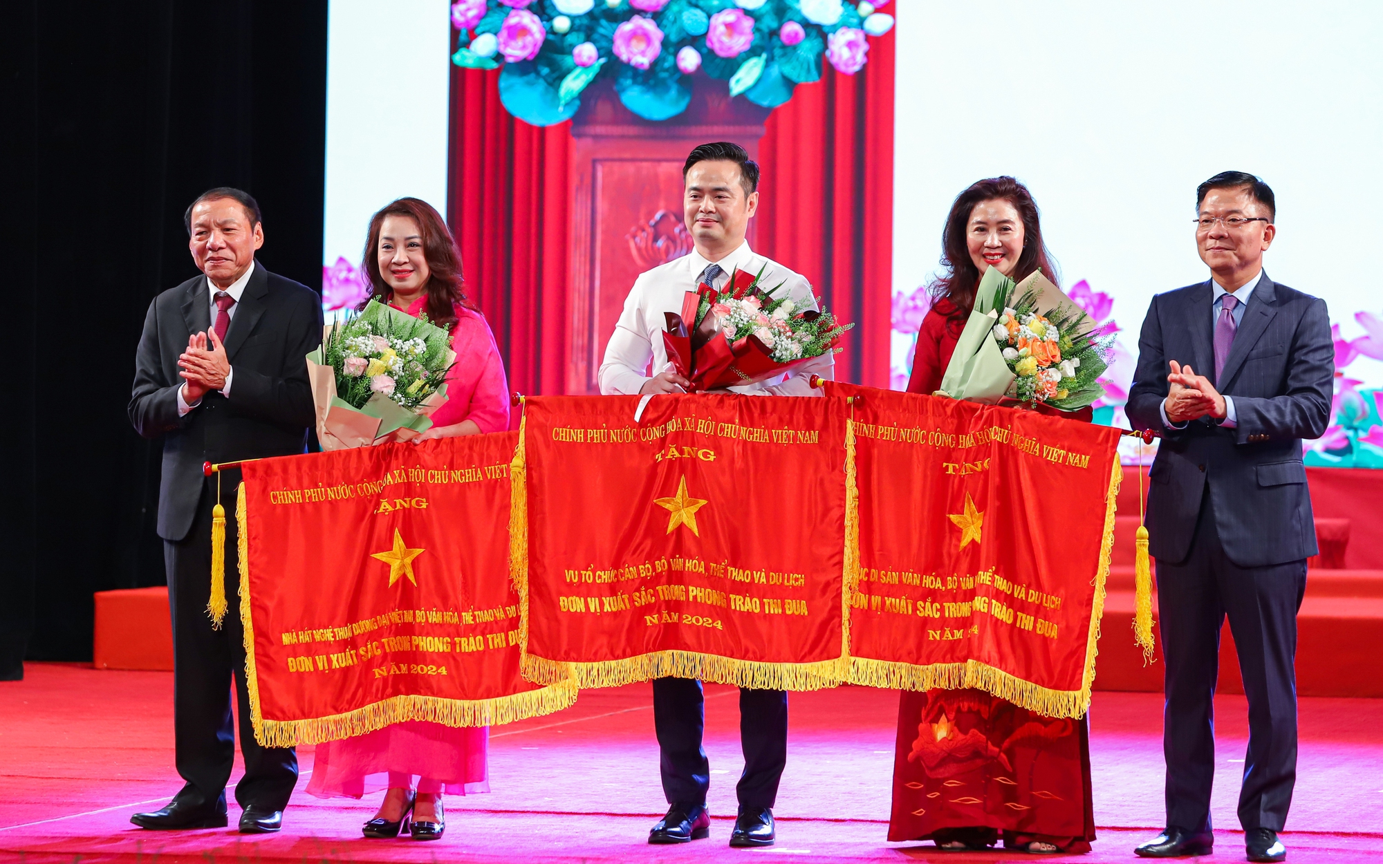 Phong trào thi đua yêu nước giai đoạn 2025 - 2030: Đổi mới - Sáng tạo - Bứt phá - Quyết tâm thi đua xây dựng ngành Văn hóa, Thể thao và Du lịch