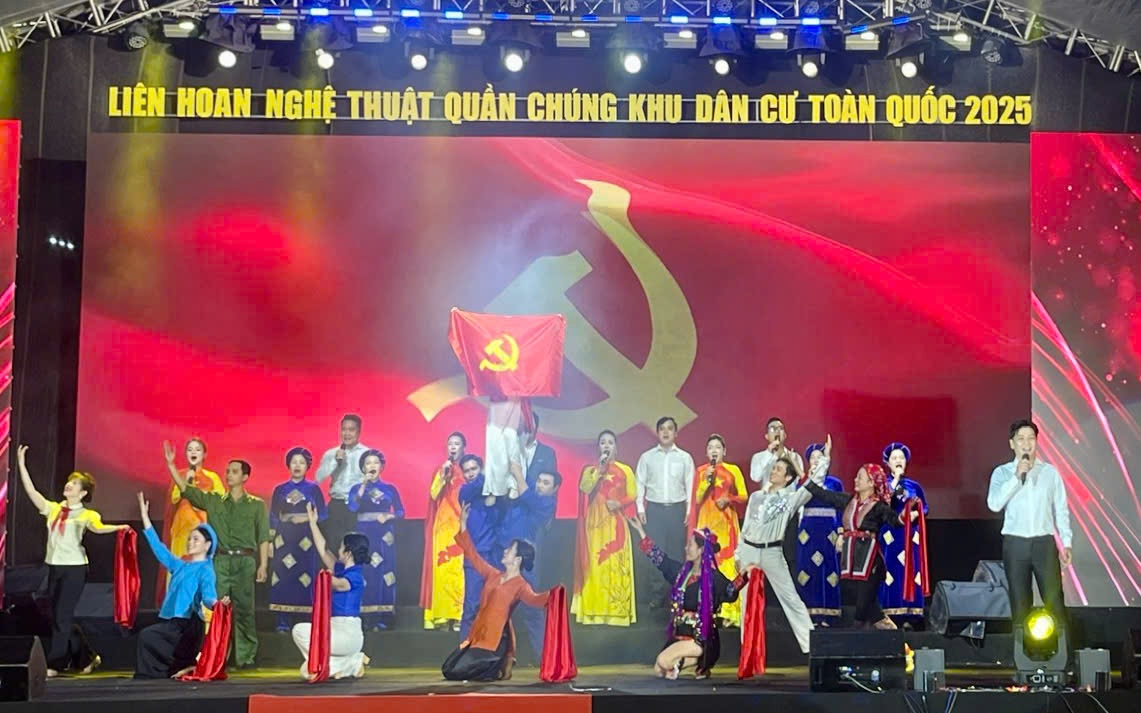 Sắc màu văn hóa Quảng Ninh tại Liên hoan Nghệ thuật quần chúng Khu dân cư toàn quốc 2025