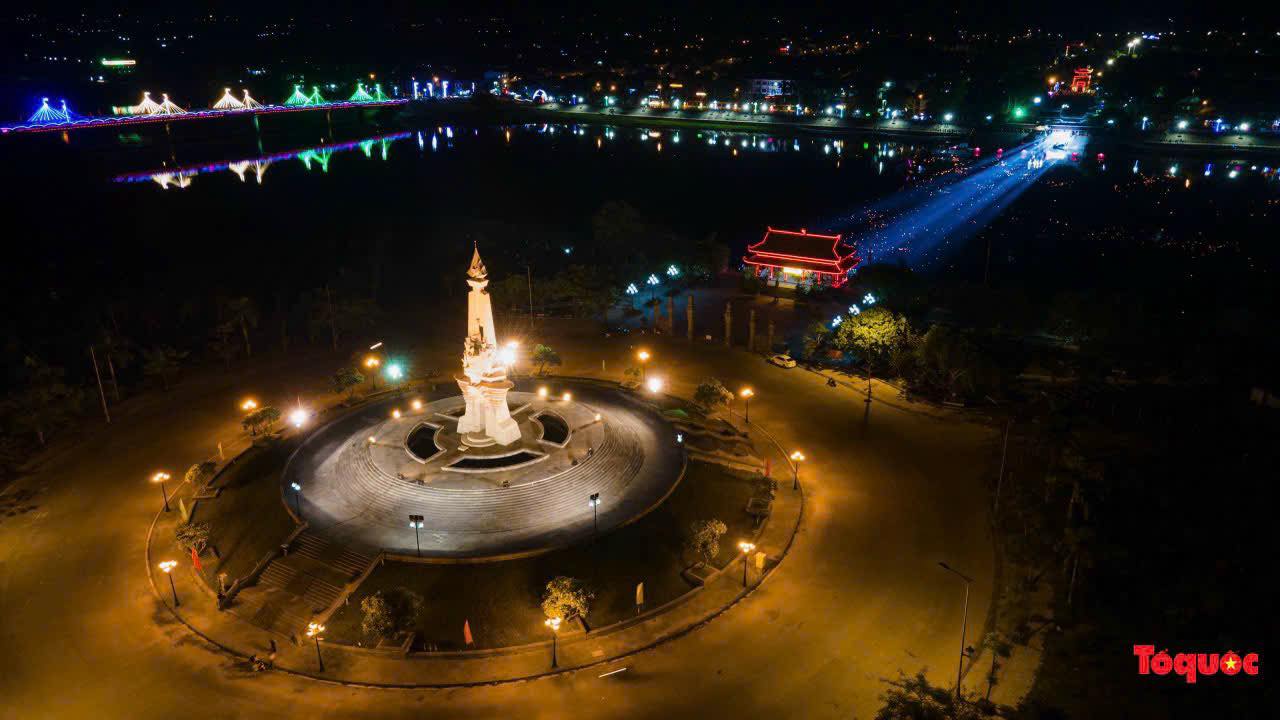 Bộ trưởng Nguyễn Văn Hùng: Quảng Trị cần tập trung đầu tư bảo tồn di tích lịch sử trọng điểm - Ảnh 7.