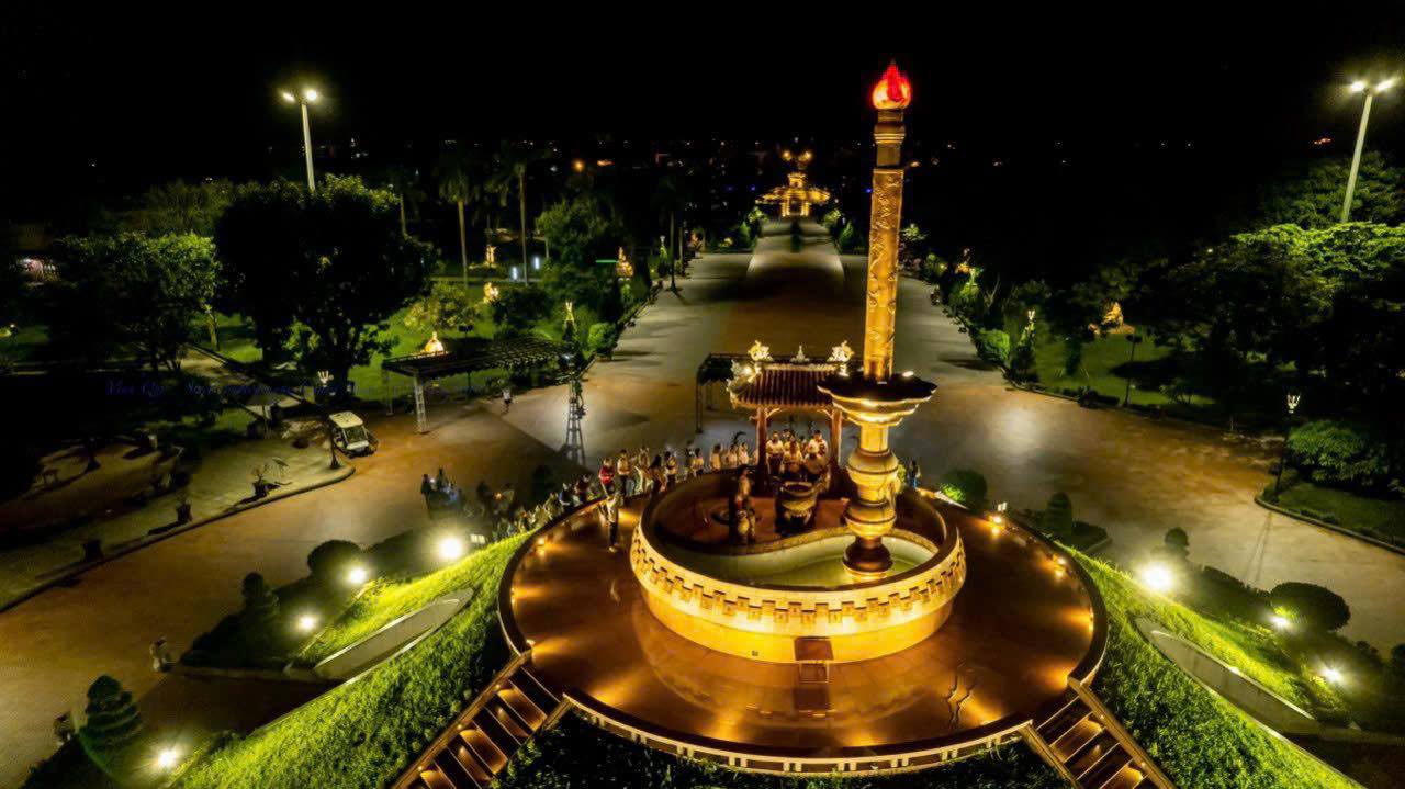 Bộ trưởng Nguyễn Văn Hùng: Quảng Trị cần tập trung đầu tư bảo tồn di tích lịch sử trọng điểm - Ảnh 5.