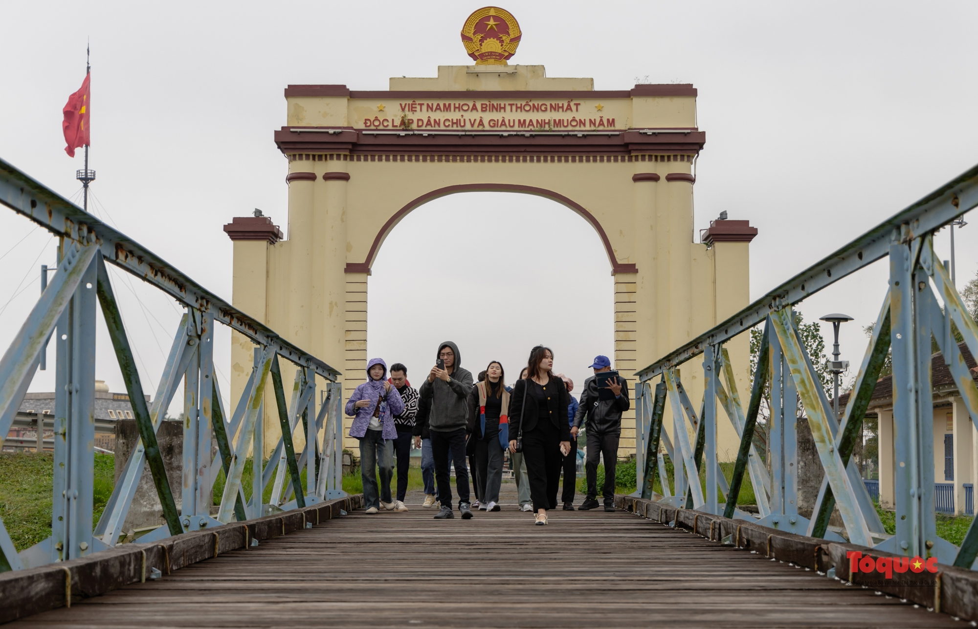 Bộ trưởng Nguyễn Văn Hùng: Quảng Trị cần tập trung đầu tư bảo tồn di tích lịch sử trọng điểm - Ảnh 4.